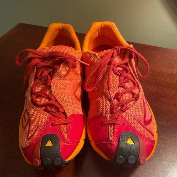KEEN Women's All Terrain Trail Running Shoes Size 7.5 52014-LCJR Orange GTS 1110 - Picture 2 of 10